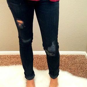 AG Adriano goldschmied skinny black distressed 24r